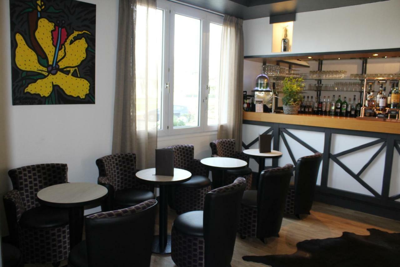 Hotel Logis Le Quai Fleuri Les Villages Voveens Esterno foto